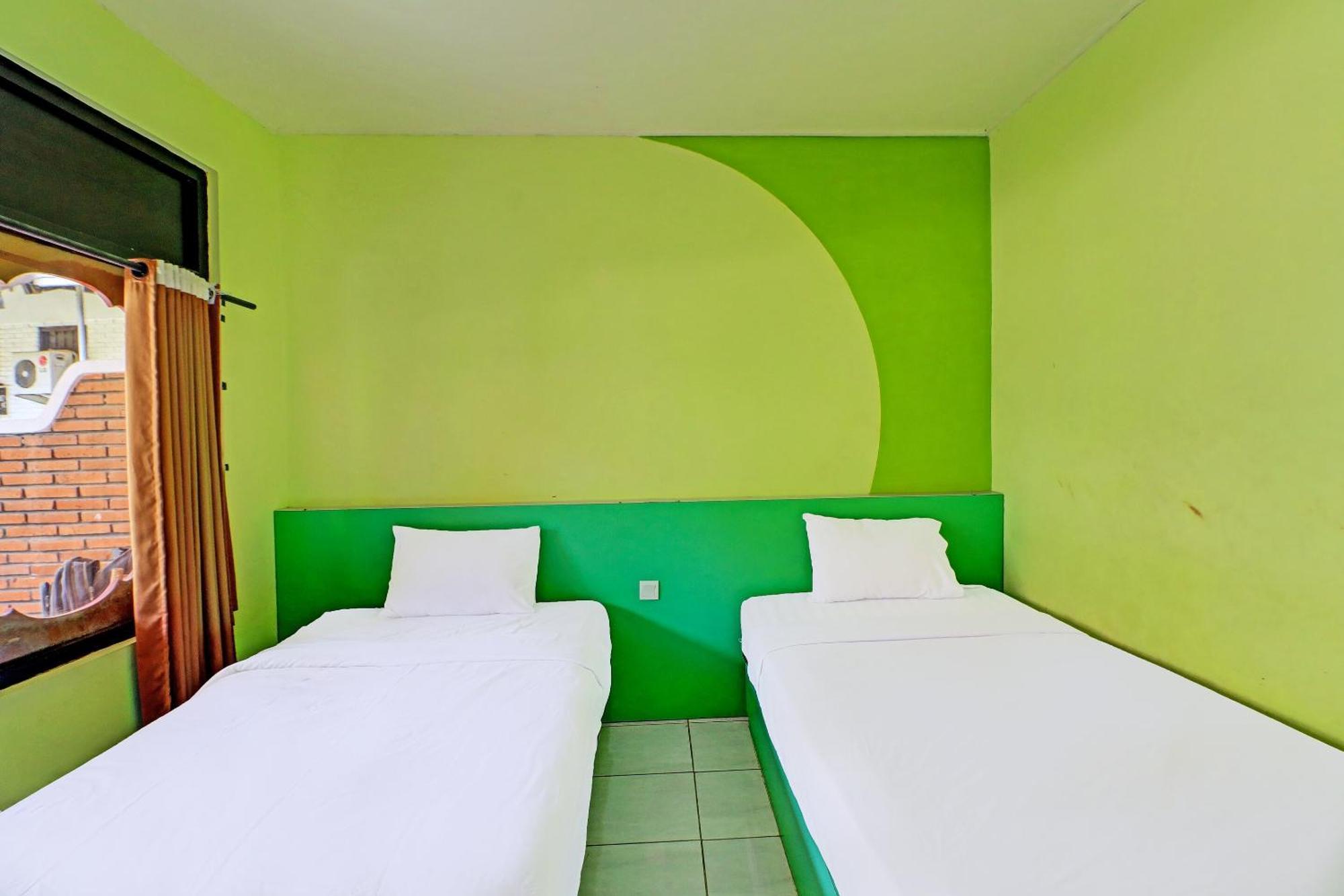 Warna Kedaton Hotel&Meetings Denpasa Buitenkant foto