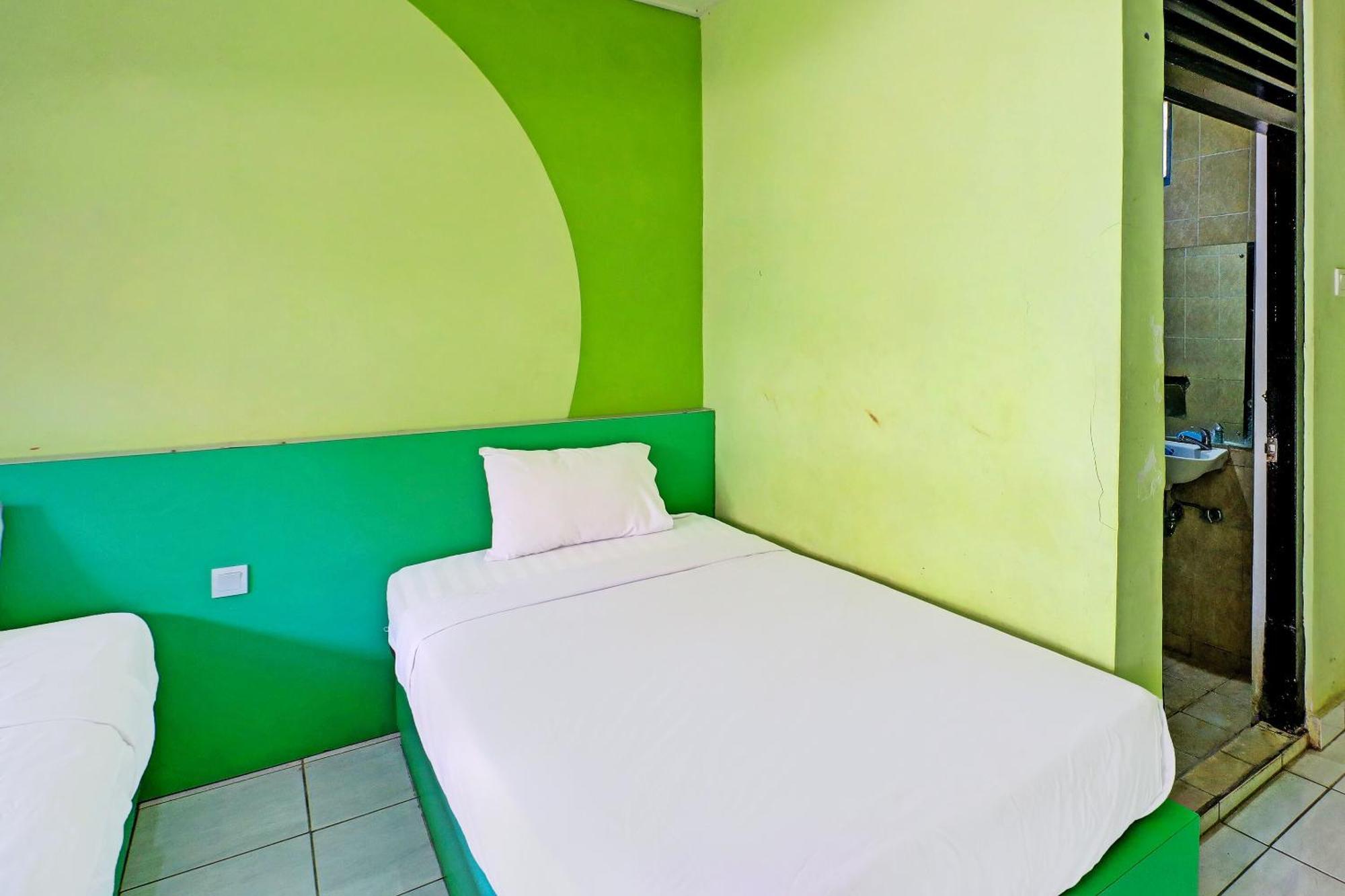 Warna Kedaton Hotel&Meetings Denpasa Buitenkant foto