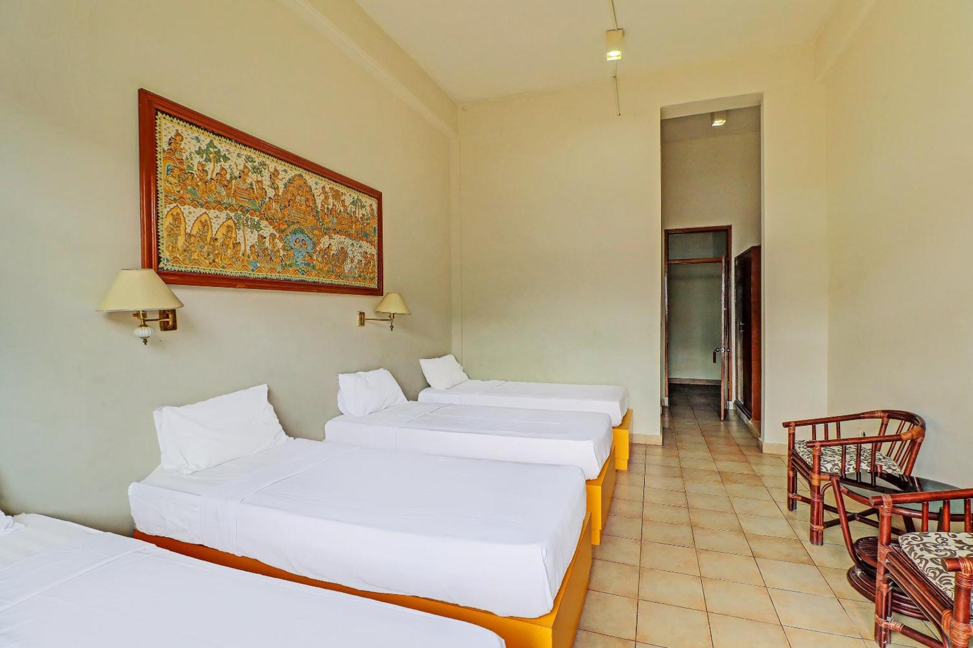 Warna Kedaton Hotel&Meetings Denpasa Buitenkant foto