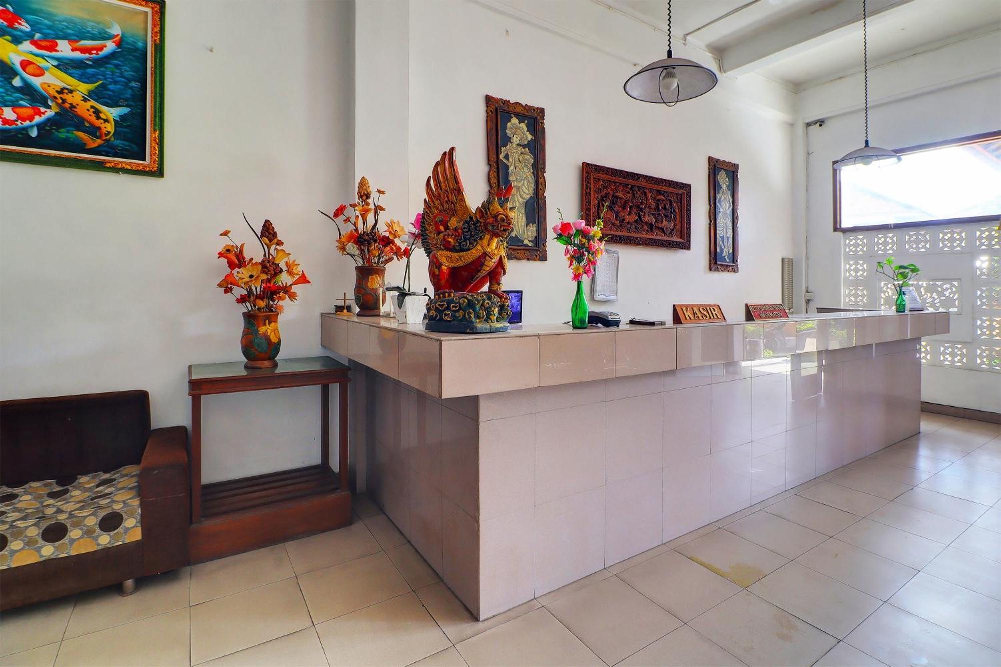 Warna Kedaton Hotel&Meetings Denpasa Buitenkant foto